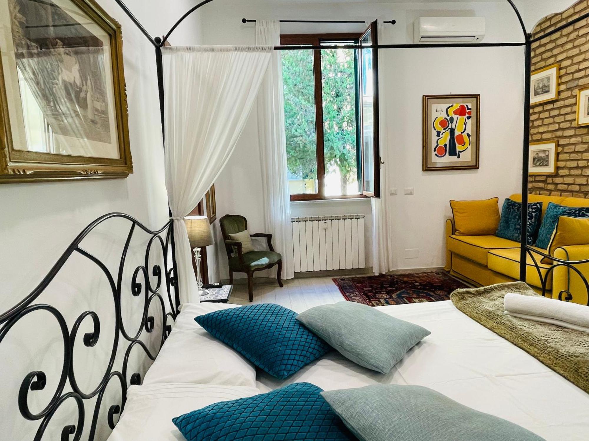 Colosseum-Apartments Rome Bagian luar foto