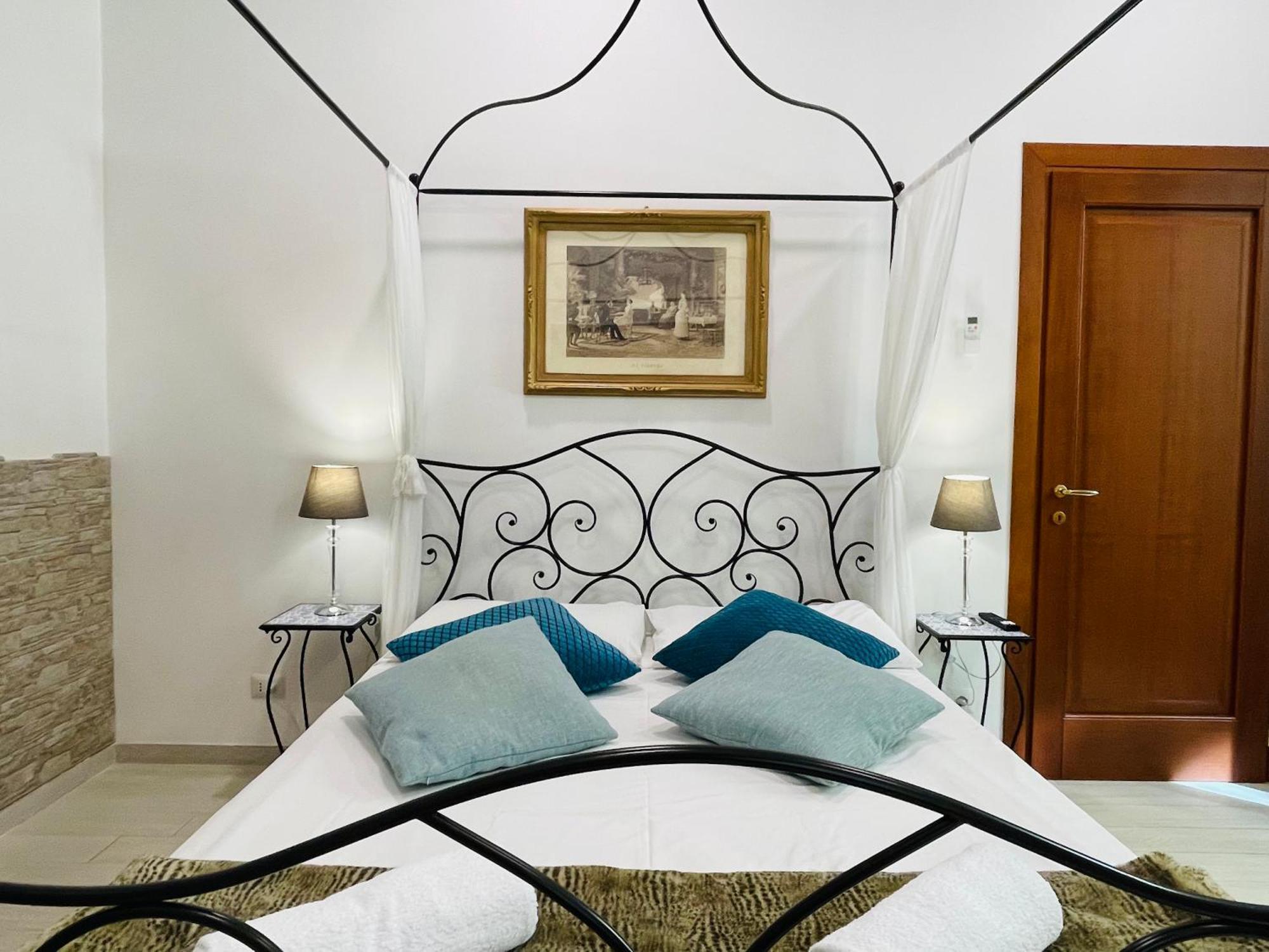 Colosseum-Apartments Rome Bagian luar foto