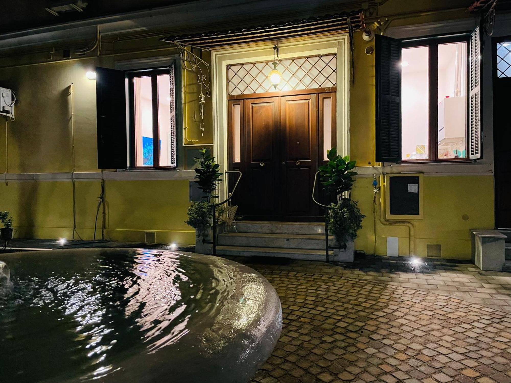 Colosseum-Apartments Rome Bagian luar foto